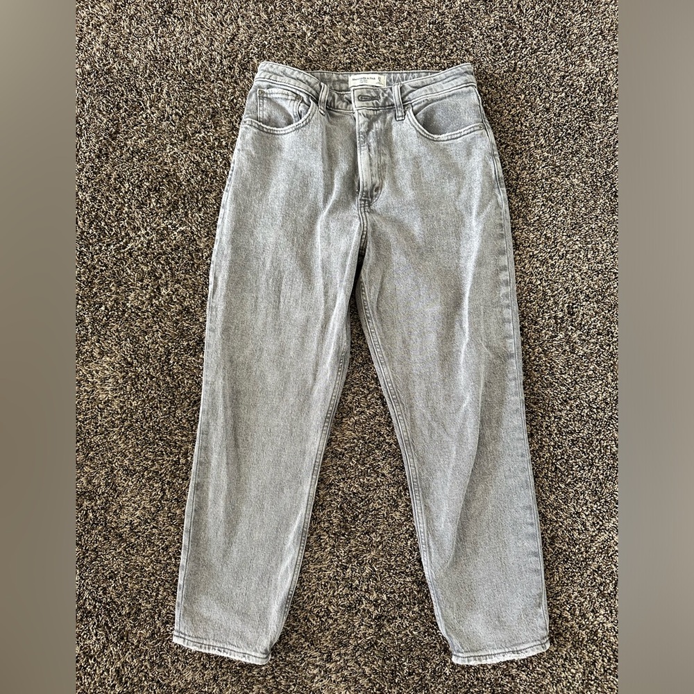 Abercrombie mom high rise jean